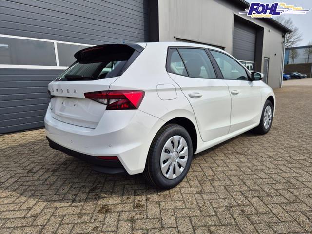 Skoda Fabia 1.0 TSI 95PS Selection 5-t&uuml;rig R&uuml;ckf.Kamera Parksensoren Sitzheizung Multifunktionslenkrad Klima Skoda-Radio Bluetooth Touchscreen Tempomat Nebelsch. Apple CarPlay + Android Auto 