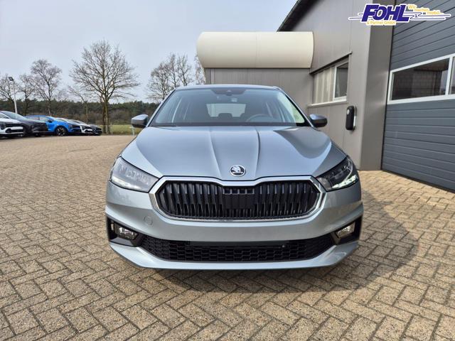 Skoda Fabia 1.0 TSI 95PS Selection 5-t&uuml;rig R&uuml;ckf.Kamera Parksensoren Sitzheizung Multifunktionslenkrad Klima Skoda-Radio Bluetooth Touchscreen Tempomat Nebelsch. Apple CarPlay + Android Auto 