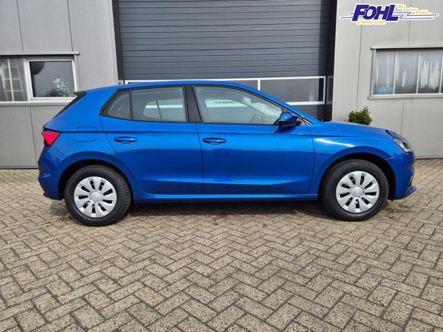 Skoda Fabia 1.0 TSI 95PS Selection 5-t&uuml;rig R&uuml;ckf.Kamera Parksensoren Sitzheizung Multifunktionslenkrad Klima Skoda-Radio Bluetooth Touchscreen Tempomat Nebelsch. Apple CarPlay + Android Auto 