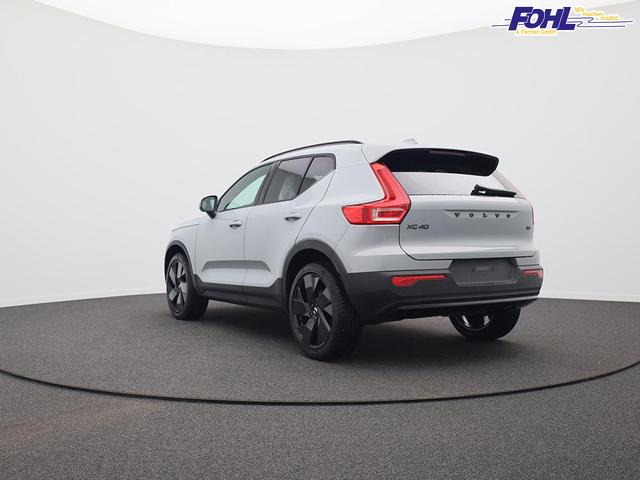 Volvo XC40 2.0 Black Edition Plus B4 Mild-Hybrid 197PS Automatik elektr. PanoDach R&uuml;ckf.Kamera PDC v+h ACC el.Heckklappe Harman/Kardon-Sound Klimaautomatik Sitzheizung Lenkradheizung Apple CarPlay Android Auto 20-LM 