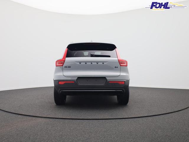Volvo XC40 2.0 Black Edition Plus B4 Mild-Hybrid 197PS Automatik elektr. PanoDach R&uuml;ckf.Kamera PDC v+h ACC el.Heckklappe Harman/Kardon-Sound Klimaautomatik Sitzheizung Lenkradheizung Apple CarPlay Android Auto 20-LM 