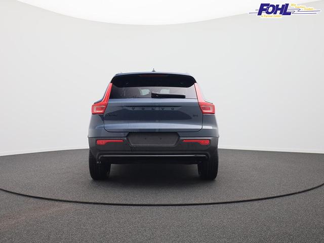 Volvo XC40 2.0 Black Edition Plus B4 Mild-Hybrid 197PS Automatik elektr. PanoDach R&uuml;ckf.Kamera PDC v+h ACC el.Heckklappe Harman/Kardon-Sound Klimaautomatik Sitzheizung Lenkradheizung Apple CarPlay Android Auto 20-LM 