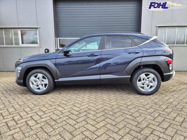 Hyundai KONA Trend 1.6 T-GDI 150PS Automatik MY2026 Voll-LED-Projektionsscheinw. mit LED-Lichtband Sitzheizung v+h Lenkradheizung ACC Klimaautomatik Navi Touchscreen DAB+ Apple CarPlay + Android Auto PDC R&uuml;ckf.Kamera 2xKeyless 17-LM 