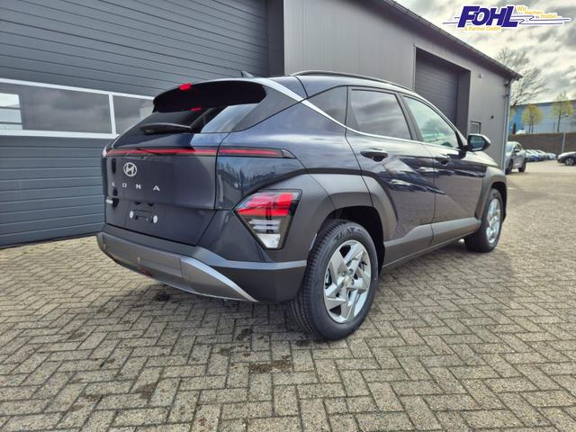 Hyundai KONA Trend 1.6 T-GDI 150PS Automatik MY2026 Voll-LED-Projektionsscheinw. mit LED-Lichtband Sitzheizung v+h Lenkradheizung ACC Klimaautomatik Navi Touchscreen DAB+ Apple CarPlay + Android Auto PDC R&uuml;ckf.Kamera 2xKeyless 17-LM 
