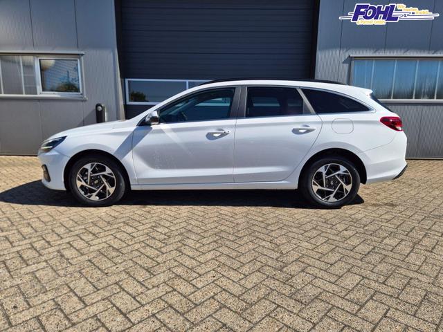 Hyundai i30 Kombi 1.5 T-GDI 150PS Automatik Trend Sitzheizung Lenkradheizung Klimaautomatik PDC v+h R&uuml;ckf.Kamera Navi Apple CarPlay + Android Auto 16"LM 