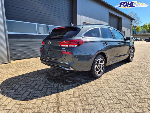 Hyundai i30 Kombi 1.5 T-GDI 150PS Automatik Trend Sitzheizung Lenkradheizung Klimaautomatik PDC v+h R&uuml;ckf.Kamera Navi Apple CarPlay + Android Auto 16"LM 