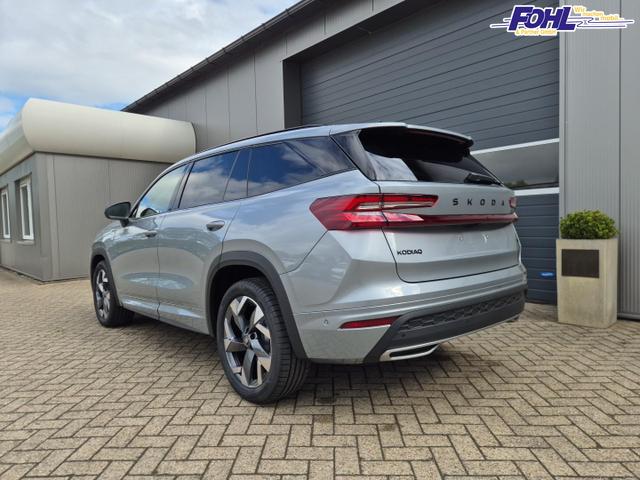 Skoda Kodiaq Sportline 1.5 TSI 204PS PHEV DSG schwenkb. AHK elektr. PanoDach HUD Alcantara PDC v+h 360&deg;Kamera CANTON Sound Klimaautomatik Sitzheizung Lenkradheizung Navi Apple CarPlay Android Auto 2xKeyless 19"LM vollelektr. Reichweite 116KM 