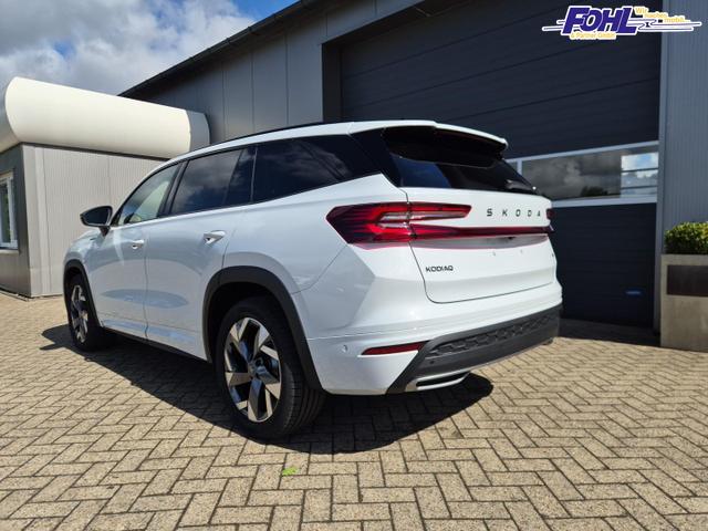 Skoda Kodiaq Sportline 1.5 TSI 204PS PHEV DSG schwenkb. AHK elektr. PanoDach HUD Alcantara PDC v+h 360&deg;Kamera CANTON Sound Klimaautomatik Sitzheizung Lenkradheizung Navi Apple CarPlay Android Auto 2xKeyless 19"LM vollelektr. Reichweite 116KM 