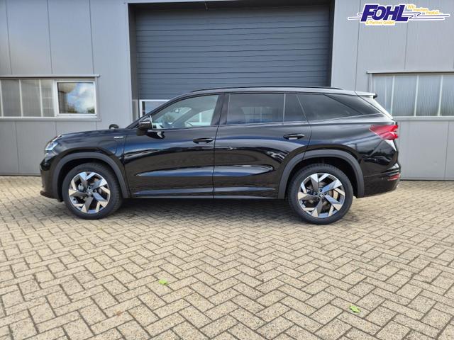 Skoda Kodiaq Sportline 1.5 TSI 204PS PHEV DSG schwenkb. AHK elektr. PanoDach HUD Alcantara PDC v+h 360&deg;Kamera CANTON Sound Klimaautomatik Sitzheizung Lenkradheizung Navi Apple CarPlay Android Auto 2xKeyless 19"LM vollelektr. Reichweite 116KM 