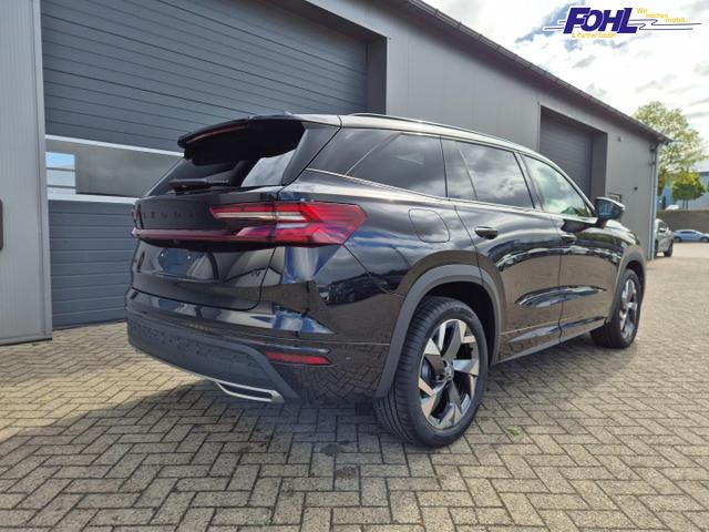 Skoda Kodiaq Sportline 1.5 TSI 204PS PHEV DSG schwenkb. AHK elektr. PanoDach HUD Alcantara PDC v+h 360&deg;Kamera CANTON Sound Klimaautomatik Sitzheizung Lenkradheizung Navi Apple CarPlay Android Auto 2xKeyless 19"LM vollelektr. Reichweite 116KM 