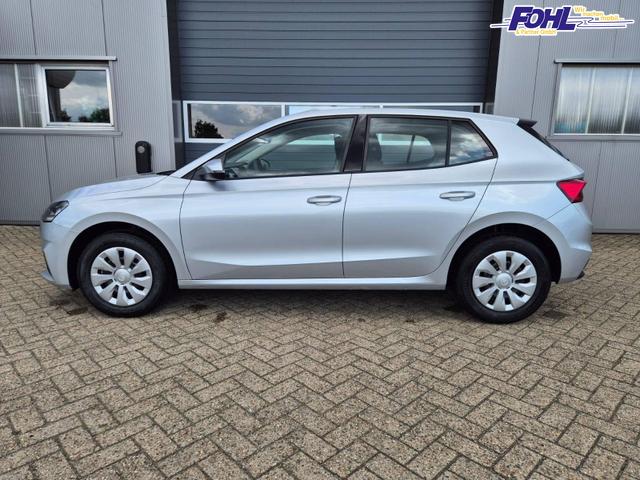 Skoda Fabia 1.0 TSI 115PS DSG Selection 5-t&uuml;rig R&uuml;ckf.Kamera Parksensoren Sitzheizung Multifunktionslenkrad Klima Skoda-Radio Bluetooth Touchscreen Tempomat Nebelsch. Apple CarPlay + Android Auto 