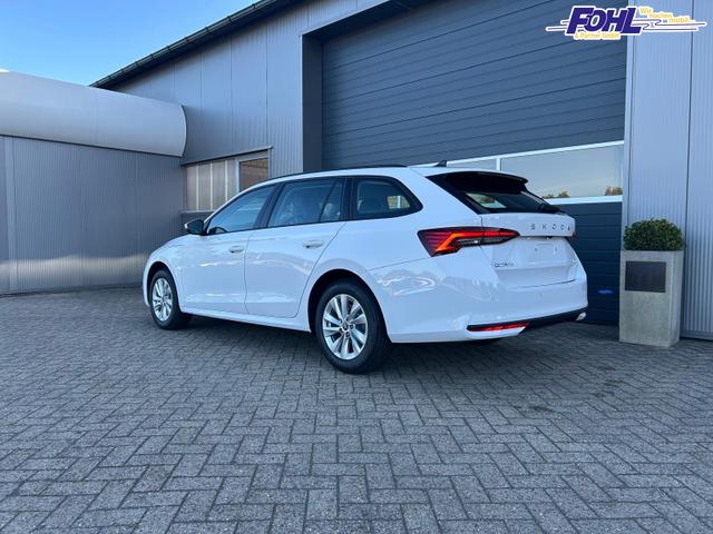 Skoda Octavia Combi 1.5 TSI 150PS m-HEV DSG Selection AHK Klimaautomatik ACC PDC v+h R&uuml;ckf.Kamera Sitzheizung TWA Apple CarPlay Android Auto 16"LM 