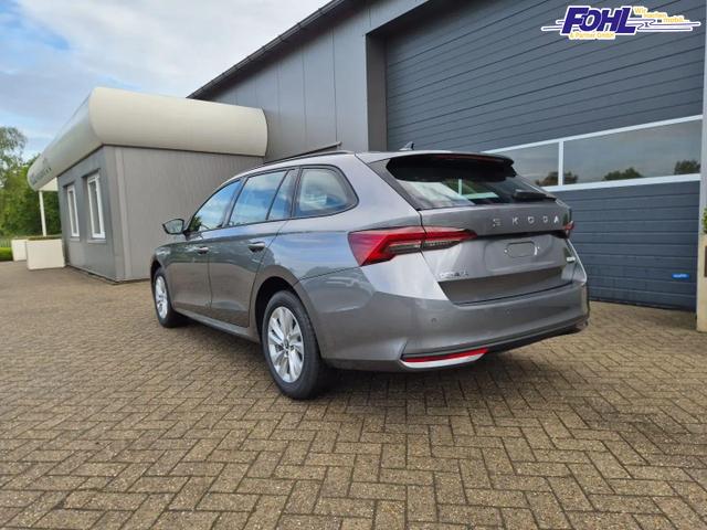 Skoda Octavia Combi 1.5 TSI 150PS m-HEV DSG Selection AHK Klimaautomatik ACC PDC v+h R&uuml;ckf.Kamera Sitzheizung TWA Apple CarPlay Android Auto 16"LM 