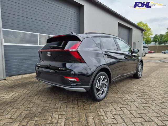 Hyundai BAYON Trend 1.0 T-GDI 90PS Automatik Klimaautomatik R&uuml;ckf.Kamera Parksensoren Sitzheizung Lenkradheizung Bluetooth Touchscreen Tempomat Apple CarPlay + Android Auto 16"LM 