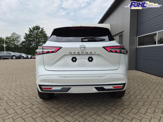 Nissan Qashqai 1.3 DIG-T MHEV 158 PS X-Tronic N-Design Head-Up Display Teil-Leder Klimaautomatik Sitzheizung Lenkradheizung Navi elektr. Heckklappe ACC PDC v+h 360&deg;Kamera DAB Bluetooth Touchscreen Apple CarPlay Android Auto 19"Zoll 