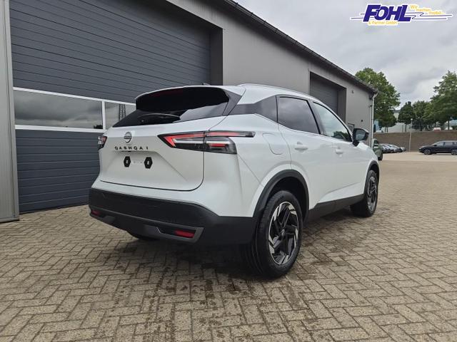 Nissan Qashqai 1.3 DIG-T MHEV 158 PS X-Tronic N-Connecta Teil-Leder PanoGlasdach Klimaautomatik Sitzheizung Lenkradheizung Navi ACC PDC v+h 360&deg;Kamera DAB Bluetooth Touchscreen Apple CarPlay Android Auto 18"LM 