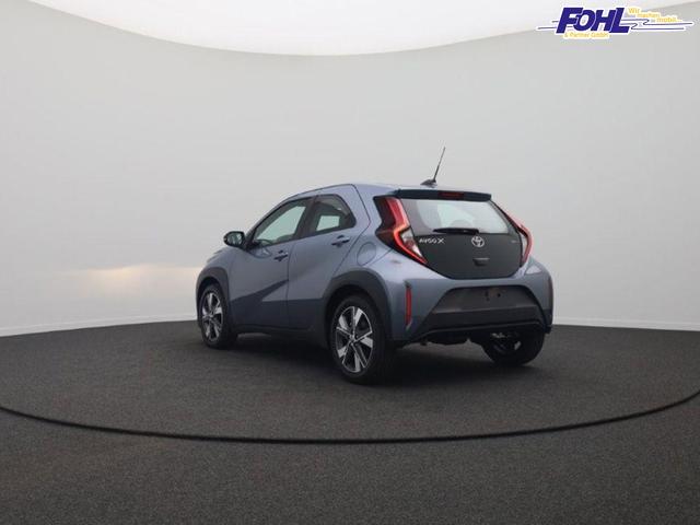 Toyota Aygo X Pure 1.5 Hybrid 116PS Automatik Sitzheizung Klimaautomatik AbstandsTempomat Multifunktionslenkrad Radio Bluetooth Touchscreen Apple CarPlay + Android Auto 