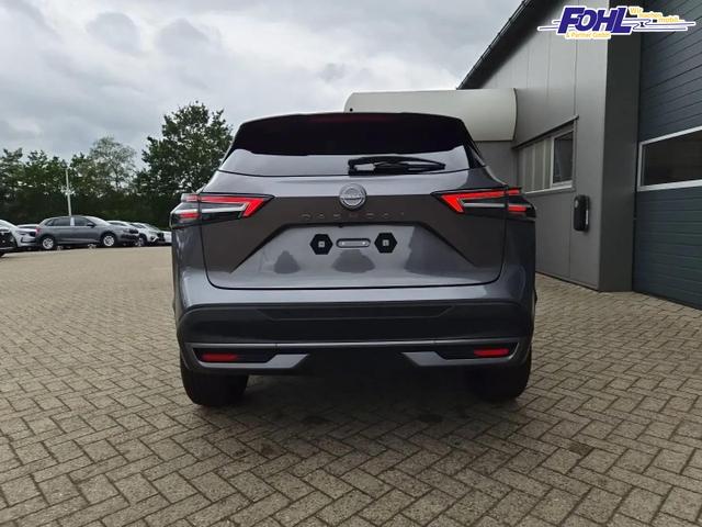 Nissan Qashqai 1.3 DIG-T MHEV 158 PS X-Tronic N-Connecta Teil-Leder PanoGlasdach Klimaautomatik Sitzheizung Lenkradheizung Navi ACC PDC v+h 360&deg;Kamera DAB Bluetooth Touchscreen Apple CarPlay Android Auto 18"LM 