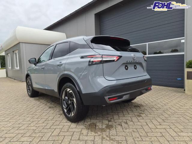 Nissan Qashqai 1.3 DIG-T MHEV 158 PS X-Tronic N-Connecta Teil-Leder PanoGlasdach Klimaautomatik Sitzheizung Lenkradheizung Navi ACC PDC v+h 360&deg;Kamera DAB Bluetooth Touchscreen Apple CarPlay Android Auto 18"LM 