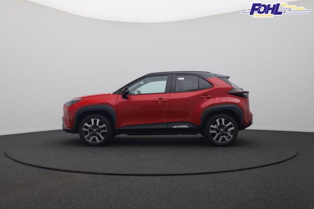 Toyota Yaris Cross 1.5-l 130PS HEV Automatik Style Matrix-LED elektr. Heckklappe Sitzheizung Lenkradheizung Klimaautomatik Navi Bluetooth wireless Apple CarPlay + Android Auto ACC PDC v+h R&uuml;ckf.Kamera 18"LM 