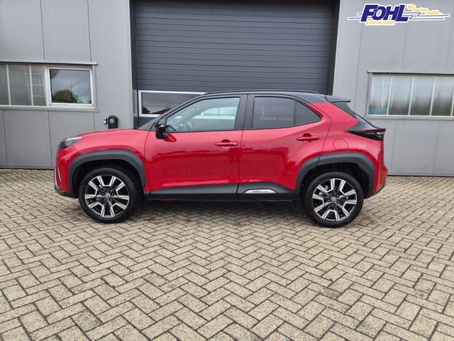 Toyota Yaris Cross 1.5-l 130PS HEV Automatik Style Matrix-LED 4xKamera elektr. Heckklappe Sitzheizung Lenkradheizung Klimaautomatik Navi Bluetooth wireless Apple CarPlay + Android Auto ACC PDC v+h 18"LM 