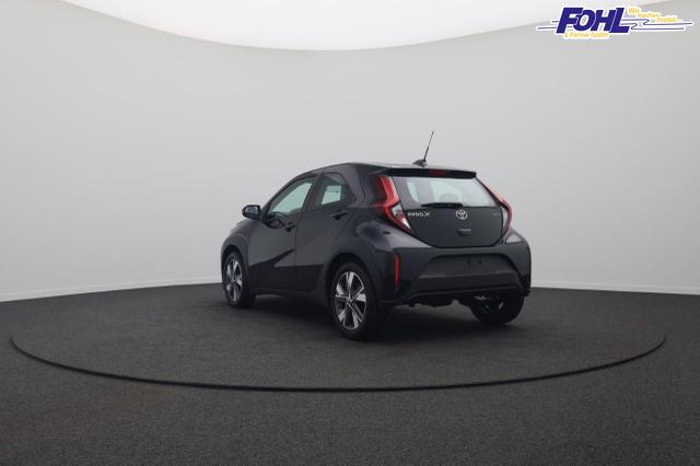 Toyota Aygo X Pure 1.5 Hybrid 116PS Automatik Sitzheizung Klimaautomatik R&uuml;ckf.Kamera AbstandsTempomat Nebelscheinw. Multifunktionslenkrad Bluetooth Touchscreen Apple CarPlay + Android Auto 2xKeyless 