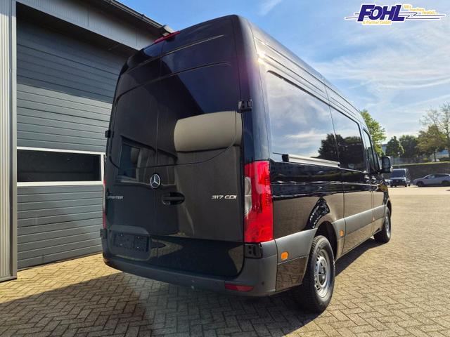 Mercedes-Benz Sprinter 317 Pro L2H2 2.0 CDi 170PS Automatik 3,5t 3-Sitzer Klimaautomatik Bluetooth DAB Apple CarPlay Android Auto PDC v+h R&uuml;ckf.Kamera Tempomat Ganzj.Reifen 