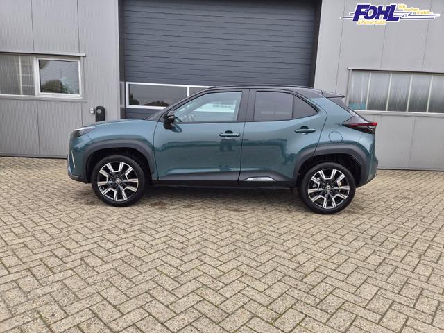 Toyota Yaris Cross 1.5-l 130PS HEV Automatik Style Matrix-LED 4xKamera elektr. Heckklappe Sitzheizung Lenkradheizung Klimaautomatik Navi Bluetooth wireless Apple CarPlay + Android Auto ACC PDC v+h 18"LM 