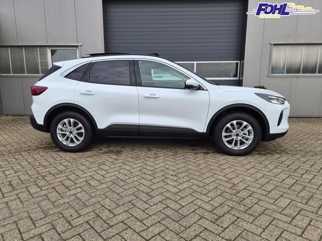 Ford Kuga Titanium 243PS PHEV Automatik schwenkb. AHK elektr. PanoDach Sitzheizung v+h Lenkradheizung Frontscheibe beheizb. Klimaautomatik Navi SYNC4 Apple CarPlay Android Auto Touchscreen PDC 4xKamera 2xKeyless 17"LM vollelektr. Reichweite 66KM 