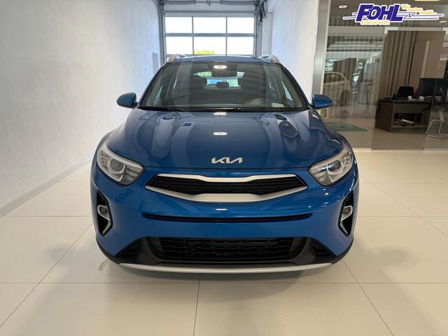 Kia Stonic Blau