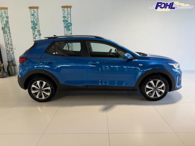 Kia Stonic Blau