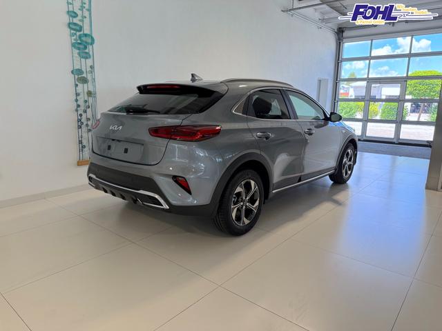Kia XCEED Lunar Silver