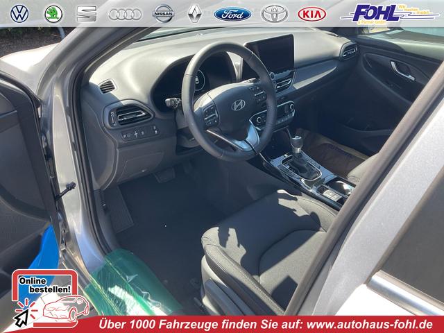 Hyundai i30 Kombi - 1.0 T-GDI DCT Family, Navi, ACC, Side, Winter, 17-Zoll, Klimaautomatik
