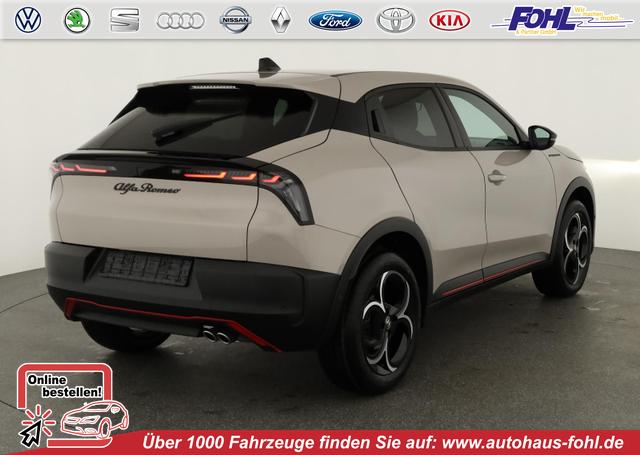 Alfa Romeo Junior - Ibrida 1.2 VGT 48V-Hybrid (100kW) Speciale Speciale, 18-Zoll, Kamera, el. Klappe, Sitzheizung