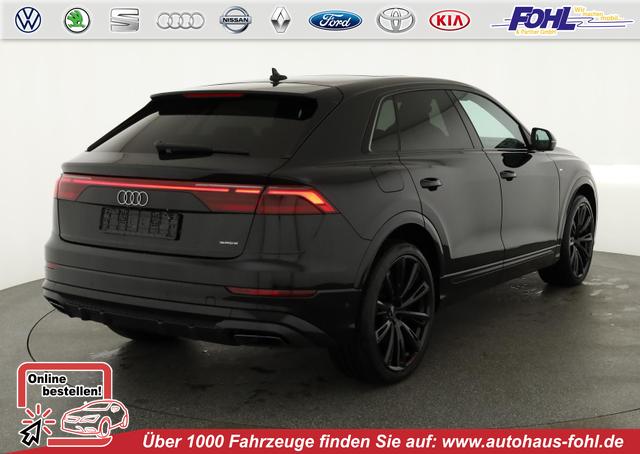 Audi Q8 - 50 TDI quattro qu S-LINE, Standheizung, HuD, Luft, Pano, B&O, 23-Zoll, AHK, Leder, AreaView, Optik schwarz