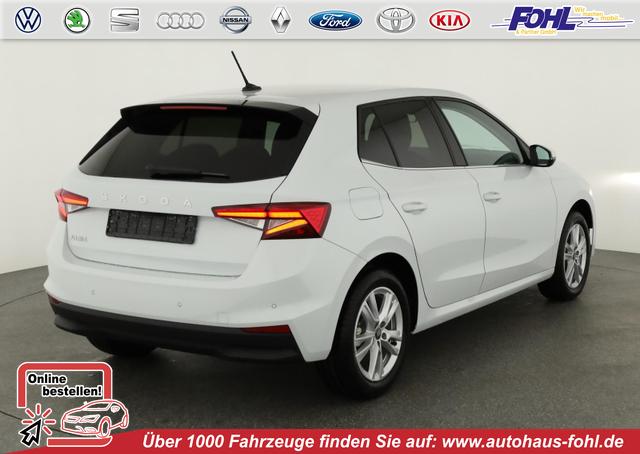 Skoda Fabia - Selection 1.0 TSI DSG 130 Jahre, LED, Kamera, ACC, Side, Ladeboden, Winter