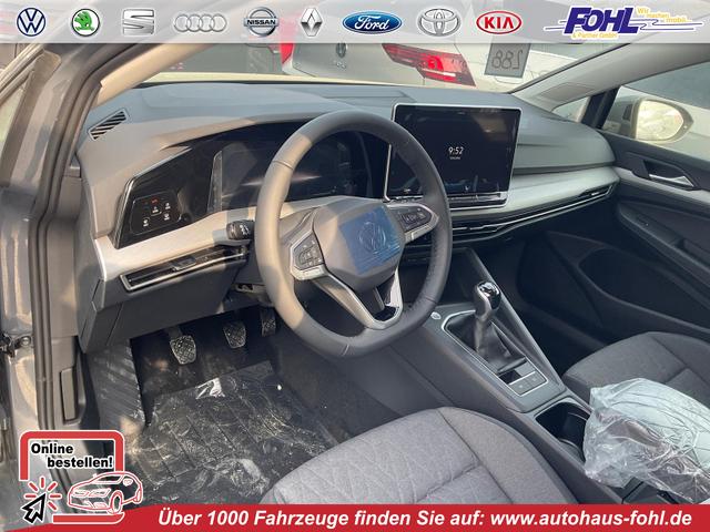 Volkswagen Golf - 1.5 TSI 110 kW VIII Variant Life, AHK, easyOpen, Kamera, 3-J Garantie