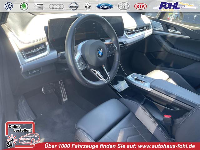 BMW 2er Active Tourer - 223 i M Sport 223i Mild Hybrid Automatik, HarmanKardon, LED, HUD, Pano, Leder, 1. Hand