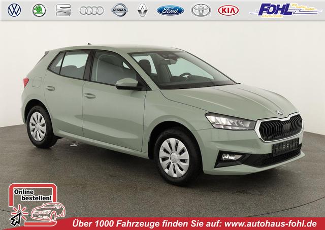 Skoda Fabia - Selection 1.0 TSI Selection, AHK, Tempomat, Ladeboden, Park, Winterpaket, SmartLink, 4-J Garantie