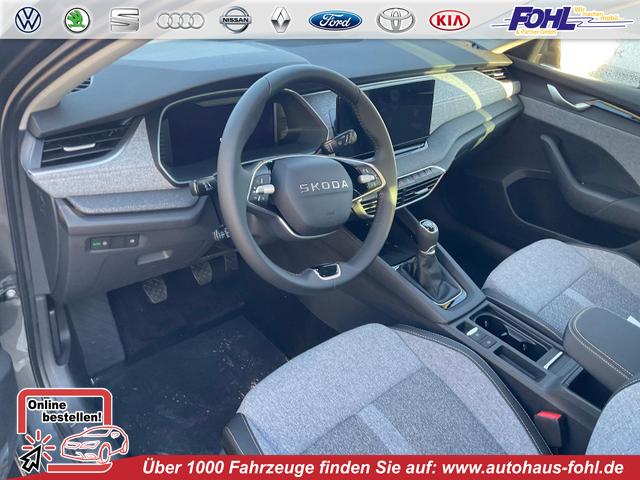 Skoda Octavia Combi - 1.5 TSI 110 kW Selection Selection, AHK, LED, Side, ACC, Kamera, 17-Zoll