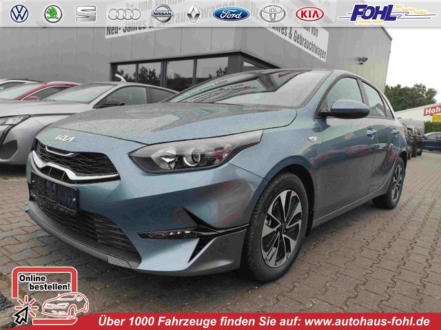 Kia Ceed - SPIN 1.5 T-GDI AT Kamera*Sitzheizung*APP*Navi