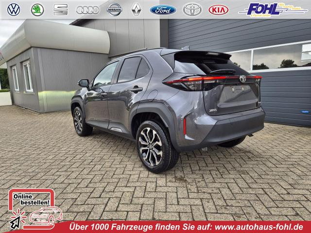 Toyota Yaris Cross - 1.5VVT-iE 130PS Automatik Teamplayer Klimaautomatik Sitzheizung Lenkradheizung PDC v+h Rückf.Kamera 17-LM abged.Scheiben 2xKeyless DAB+ Bluetooth Touchscreen Apple CarPlay Android Auto