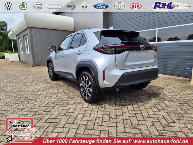 Toyota Yaris Cross - 1.5VVT-iE 130PS Automatik Teamplayer Klimaautomatik Sitzheizung Lenkradheizung PDC v+h Rückf.Kamera 17-LM abged.Scheiben 2xKeyless DAB+ Bluetooth Touchscreen Apple CarPlay Android Auto