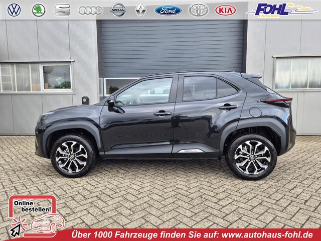 Toyota Yaris Cross - 1.5VVT-iE 130PS Automatik Teamplayer Klimaautomatik Sitzheizung Lenkradheizung PDC v+h Rückf.Kamera 17-LM abged.Scheiben 2xKeyless DAB+ Bluetooth Touchscreen Apple CarPlay Android Auto