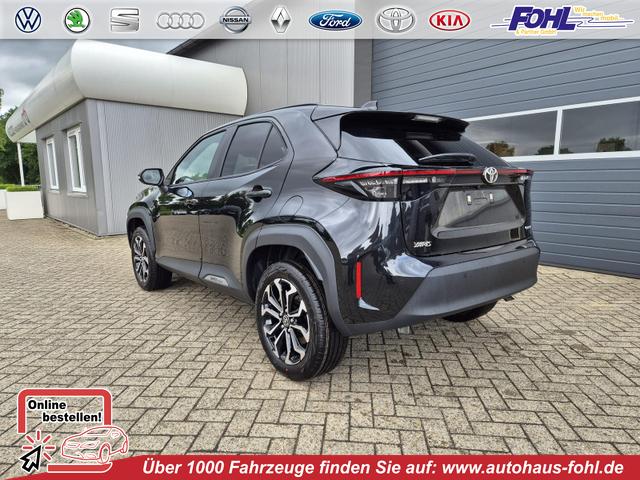 Toyota Yaris Cross - 1.5VVT-iE 130PS Automatik Teamplayer Klimaautomatik Sitzheizung Lenkradheizung PDC v+h Rückf.Kamera 17-LM abged.Scheiben 2xKeyless DAB+ Bluetooth Touchscreen Apple CarPlay Android Auto