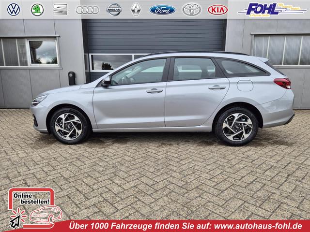 Hyundai i30 Kombi - 1.0 T-GDI 100PS Automatik AbstandsTempomat Toter-Winkel-Assistent Sitzheizung Lenkradheizung Klimaautomatik Navi 10,25"-Touchscreen DAB+ wireless Apple CarPlay + Android Auto PDC v+h Rückf.Kamera 16-LM