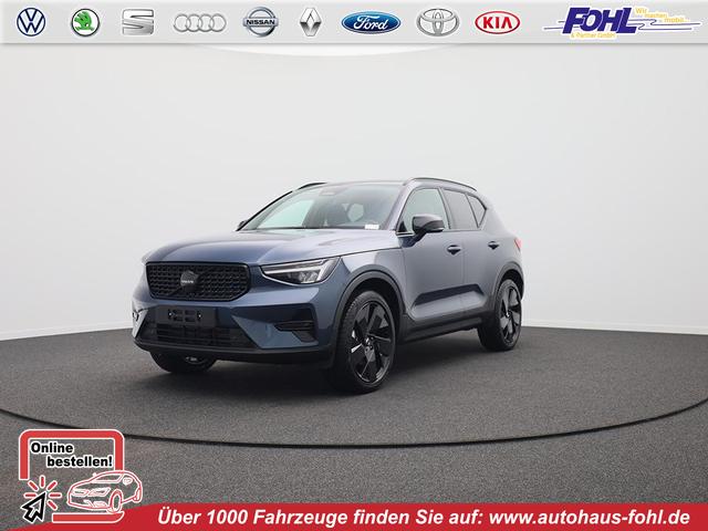 Volvo XC40 - 2.0 Black Edition Plus B4 Mild-Hybrid 197PS Automatik elektr. PanoDach R&uuml;ckf.Kamera PDC v+h ACC el.Heckklappe Harman/Kardon-Sound Klimaautomatik Sitzheizung Lenkradheizung Apple CarPlay Android Auto 20-LM