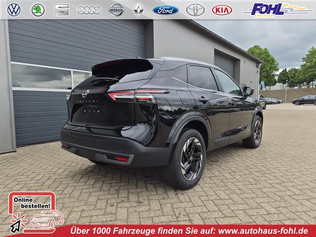 Nissan Qashqai - 1.3 DIG-T MHEV 158 PS X-Tronic N-Connecta Teil-Leder PanoGlasdach Klimaautomatik Sitzheizung Lenkradheizung Navi ACC PDC v+h 360&deg;Kamera DAB Bluetooth Touchscreen Apple CarPlay Android Auto 18"LM