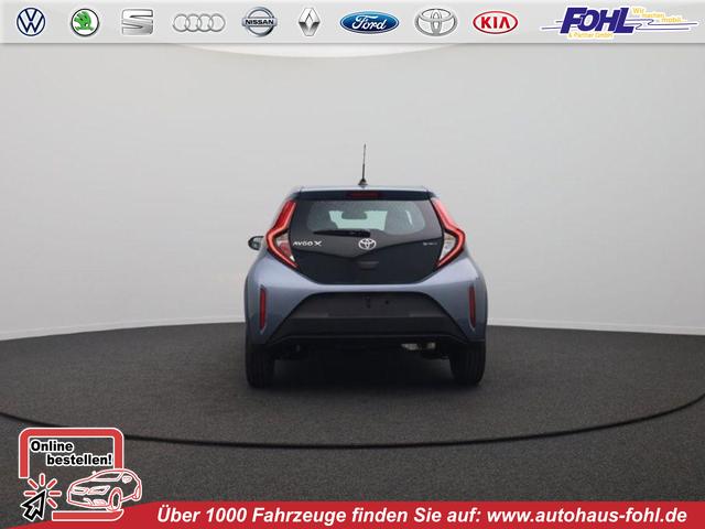 Toyota Aygo X - Pure 1.5 Hybrid 116PS Automatik Sitzheizung Klimaautomatik AbstandsTempomat Multifunktionslenkrad Radio Bluetooth Touchscreen Apple CarPlay + Android Auto