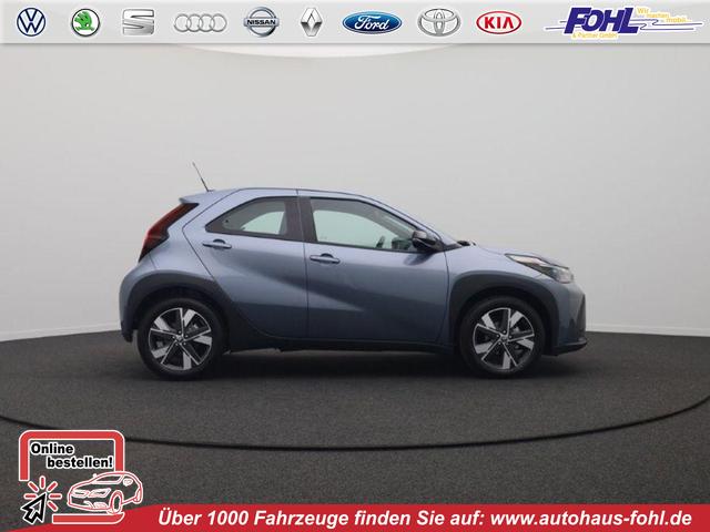 Toyota Aygo X - Pure 1.5 Hybrid 116PS Automatik Sitzheizung Klimaautomatik AbstandsTempomat Multifunktionslenkrad Radio Bluetooth Touchscreen Apple CarPlay + Android Auto